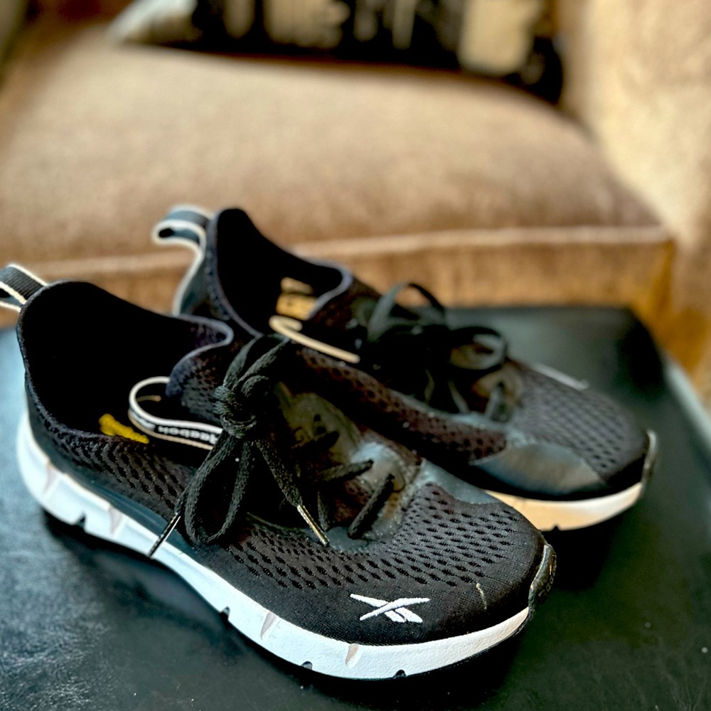 Reebok Women's Zig Sky Training Shoes, size 7.5 (new condition)